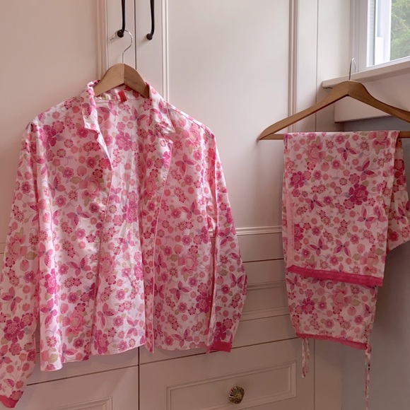 COPY - Josie Natori Pajamas, size medium, Pink Floral top and bottom. Lightly W… - Picture 5 of 7